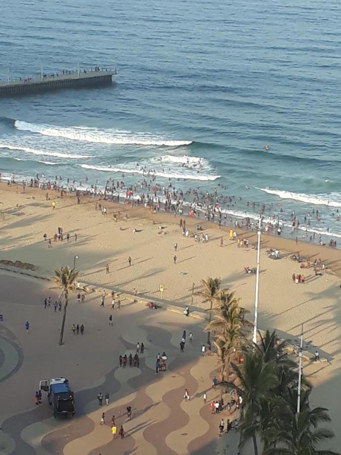 Into The Blue On The Beach Durban Eksteriør bilde