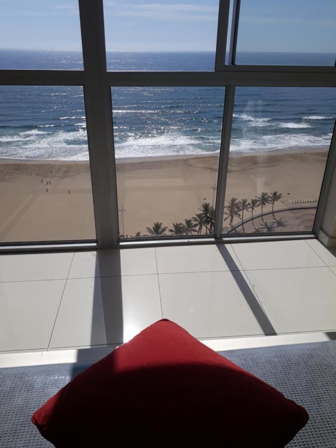 Into The Blue On The Beach Durban Eksteriør bilde